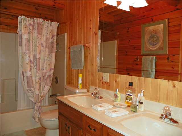 24553 Miller Road Rockbridge, OH 43149 - Photo 11 of 25 Gallery Image 11