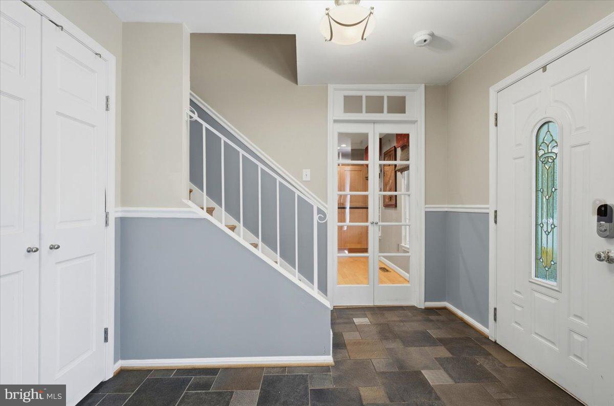 5803 Hall Street Burke, VA 22015 - Photo 33 of 77