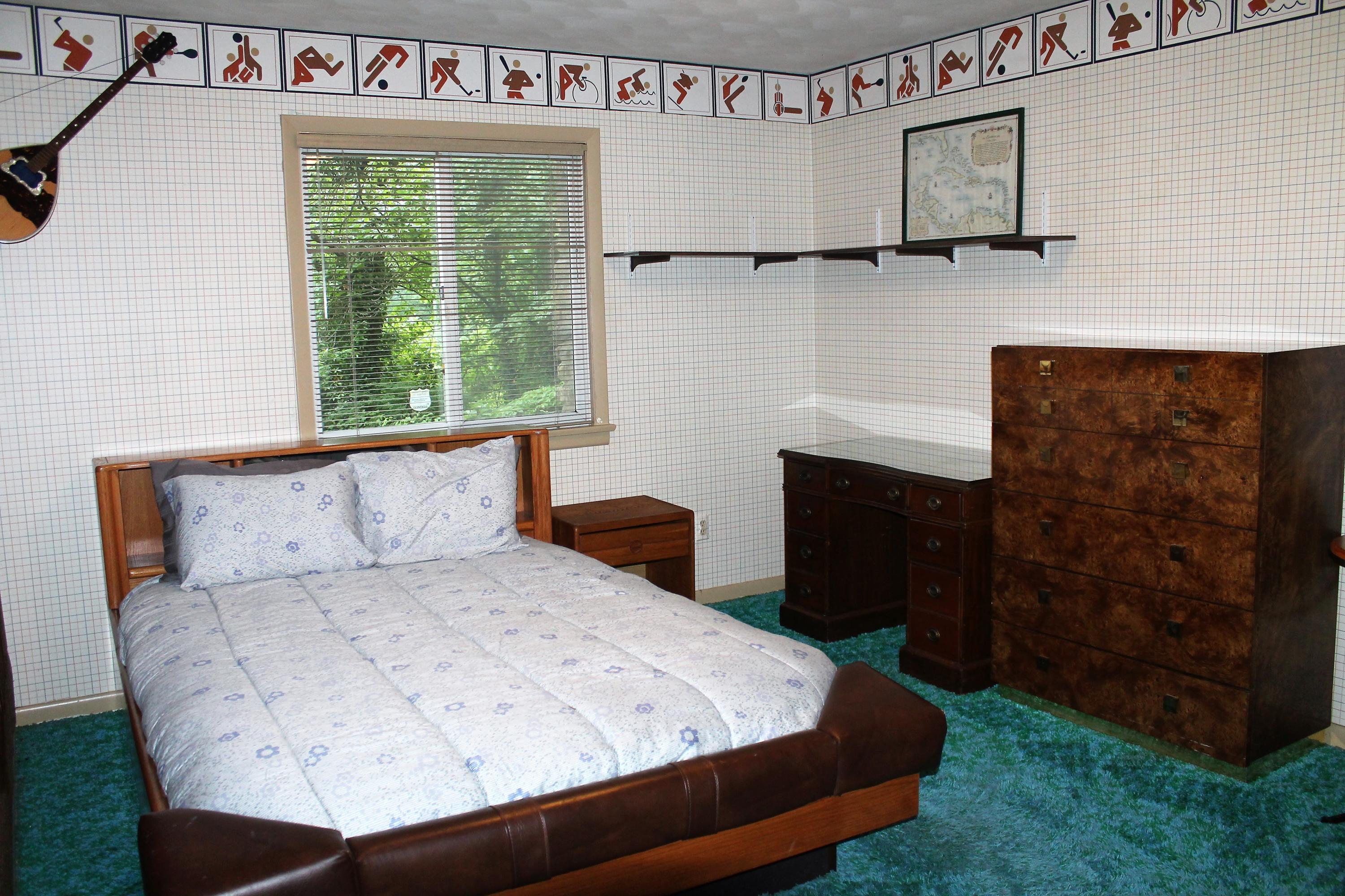 1543 Eton Road Southwest Roanoke, VA 24018 - Photo 15 of 28 Bedroom 3