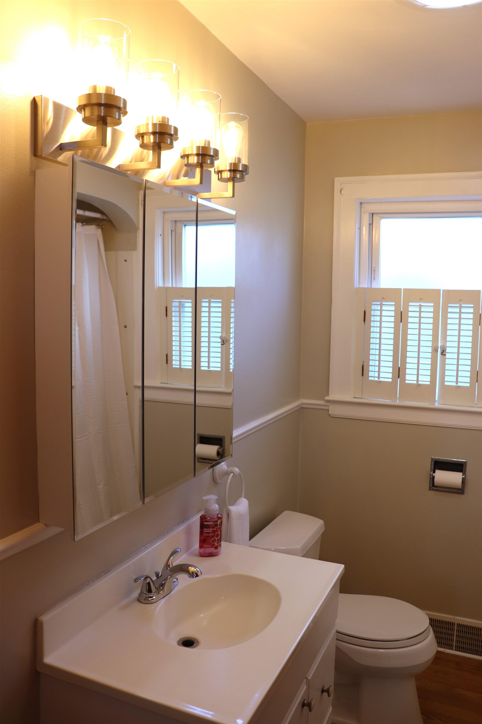 32 1/2 Gilman Street Nashua, NH 03060 - Photo 13 of 22