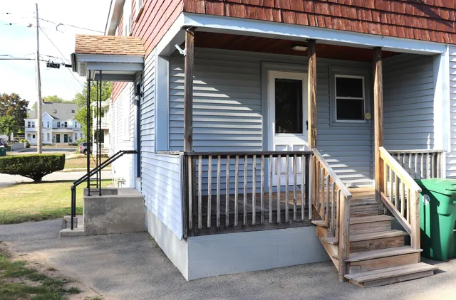 $2,200 | 32 1/2 Gilman Street, Nashua, NH 03060