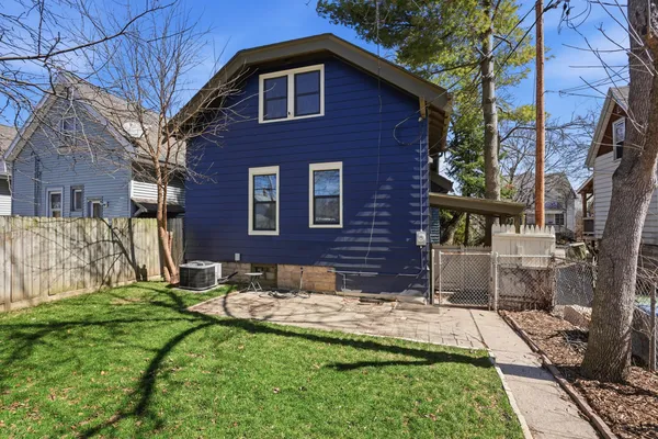 $399,900 | 3421 North Fratney Street, Milwaukee, WI 53212