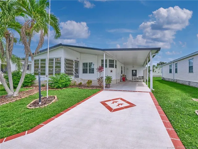 a view of a house with outdoor space
