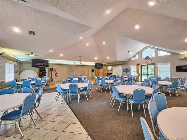 a view of a tennis court