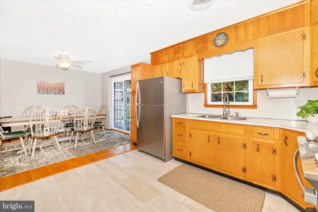 a view of livingroom with furniture and wooden floor