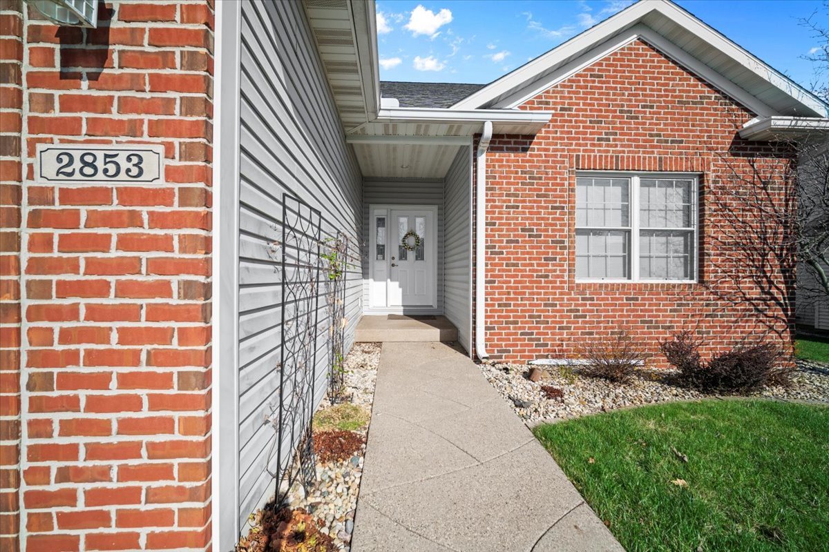 2853 Jacob Lane Normal, IL 61761 - Photo 3 of 30 Gallery Image 3