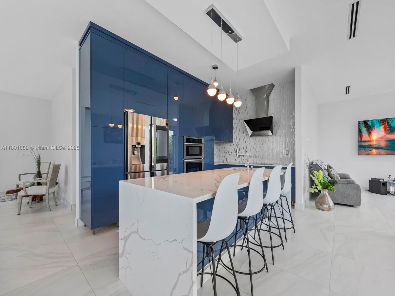 474 Bahia Honda Road Key Largo, FL 33037 - Photo 9 of 33 a view of a dining room with furniture