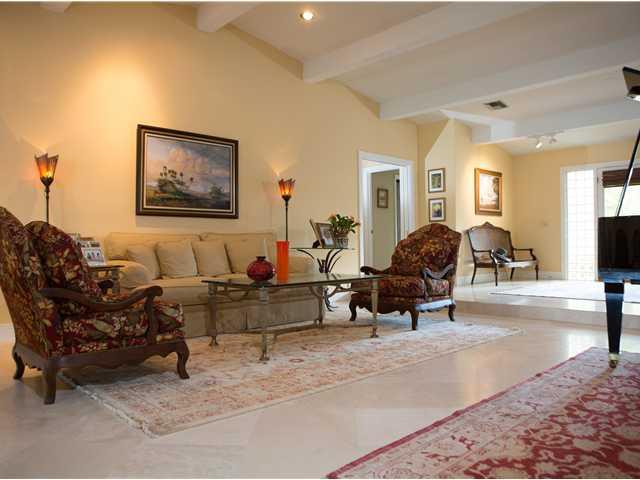 32 Rio Vista Drive Stuart, FL 34996 - Photo 3 of 24 Gallery Image 3