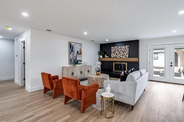 $845,000 | 3883 Antigua Circle, Dallas, TX 75244