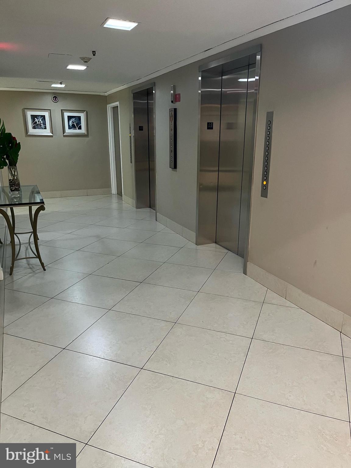 5911 Edsall Road, Unit 406 Alexandria, VA 22304 - Photo 9 of 44 LOBBY AREA