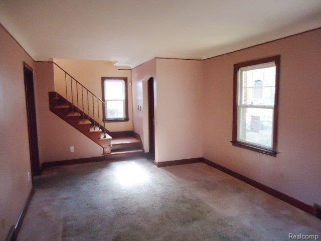 11642 Riad Street Detroit, MI 48224 - Photo 3 of 11 261-928222-living rm2.JPG