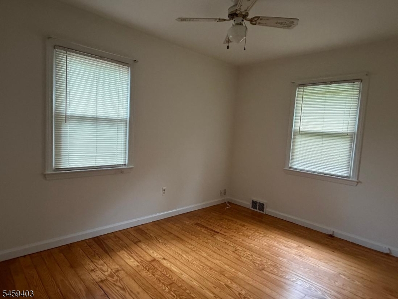546 Vail Road Landing, NJ 07850 - Photo 8 of 19 Gallery Image 8