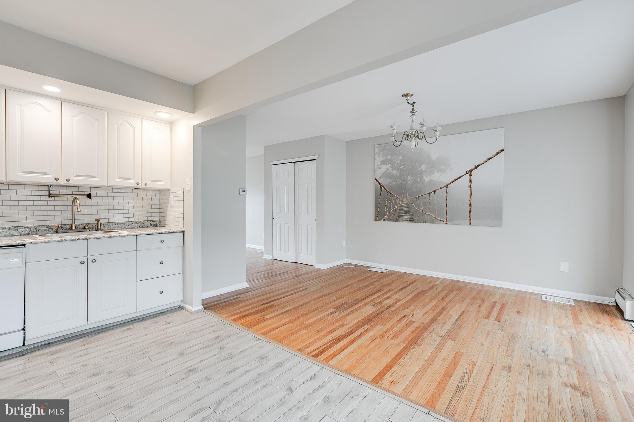 10910 East Keswick Road Philadelphia, PA 19154 - Photo 11 of 35 View of Dining Room from Kitchen