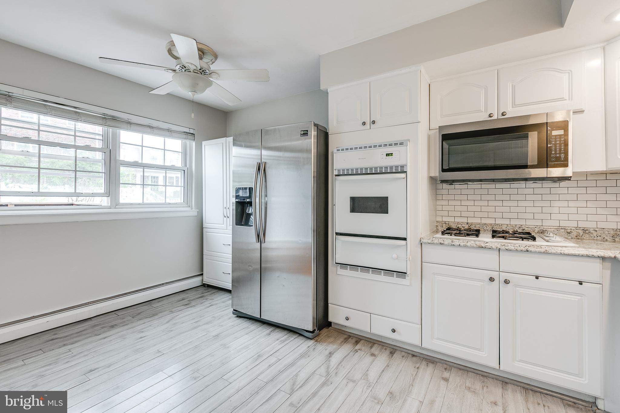10910 East Keswick Road Philadelphia, PA 19154 - Photo 12 of 35 Kitchen
