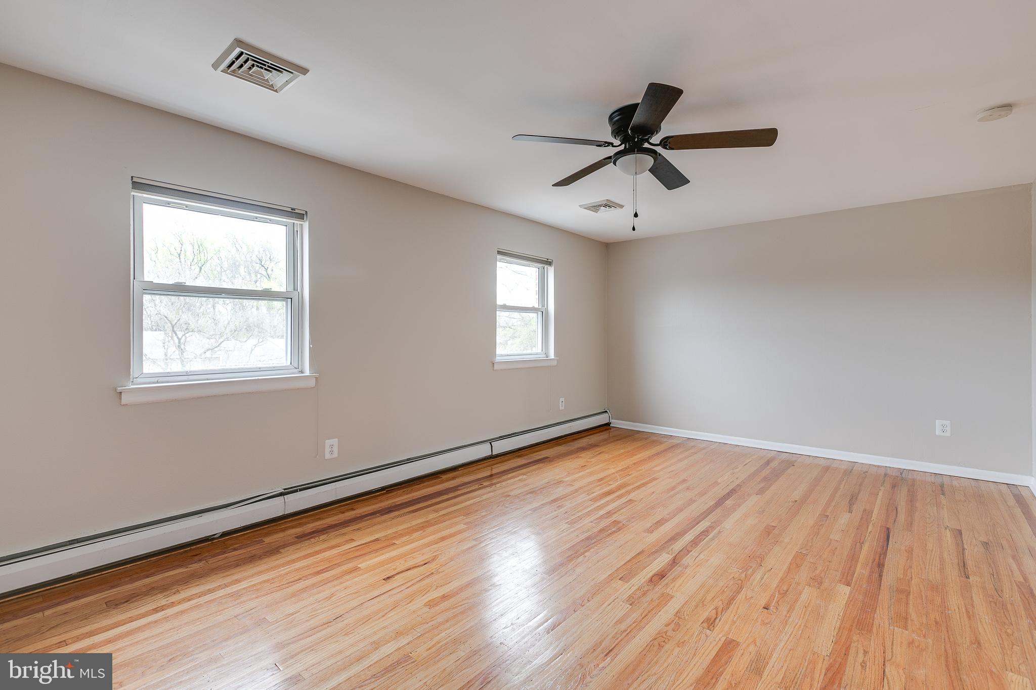 10910 East Keswick Road Philadelphia, PA 19154 - Photo 21 of 35 Main Bedroom