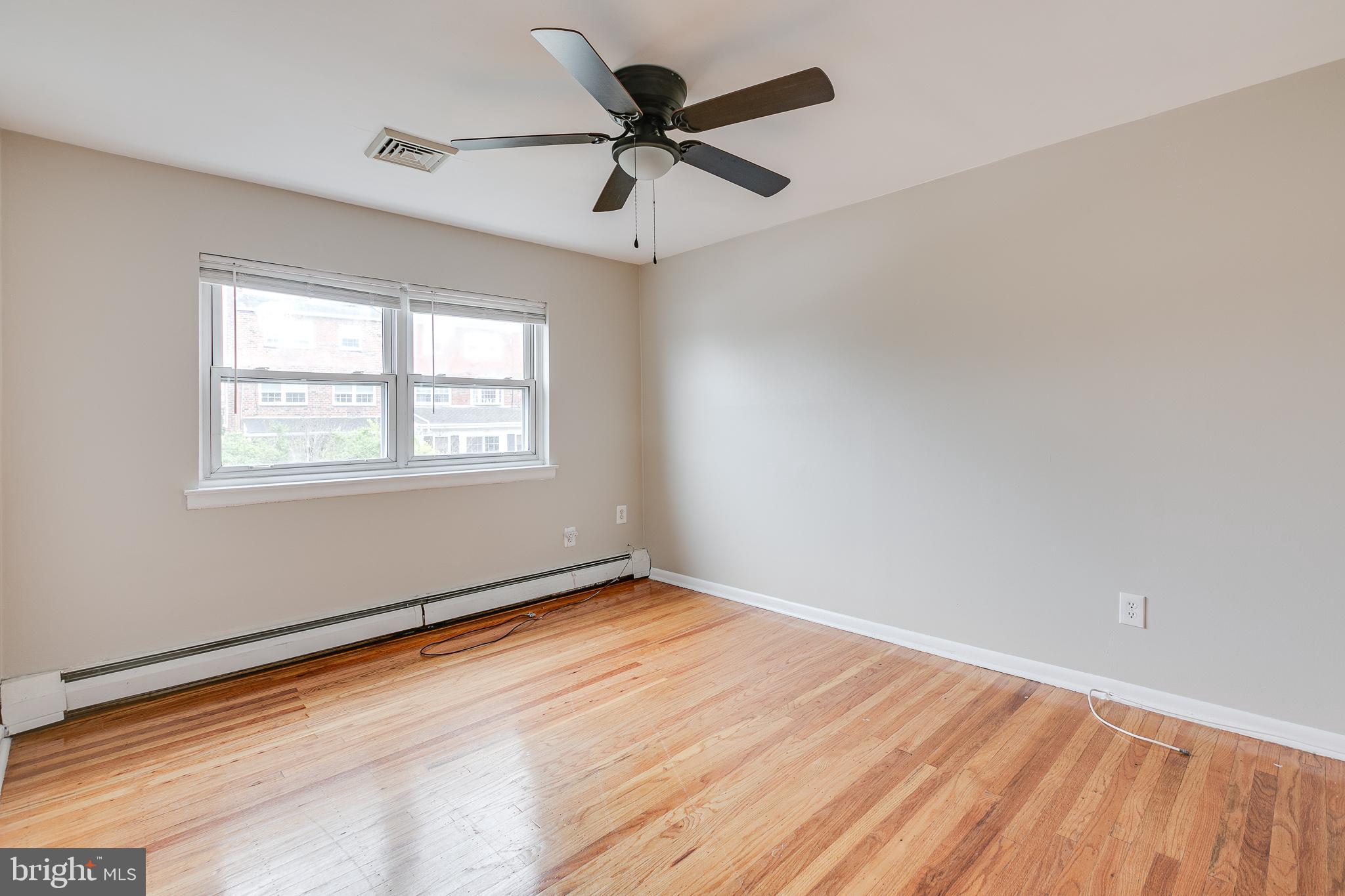 10910 East Keswick Road Philadelphia, PA 19154 - Photo 29 of 35 Bedroom