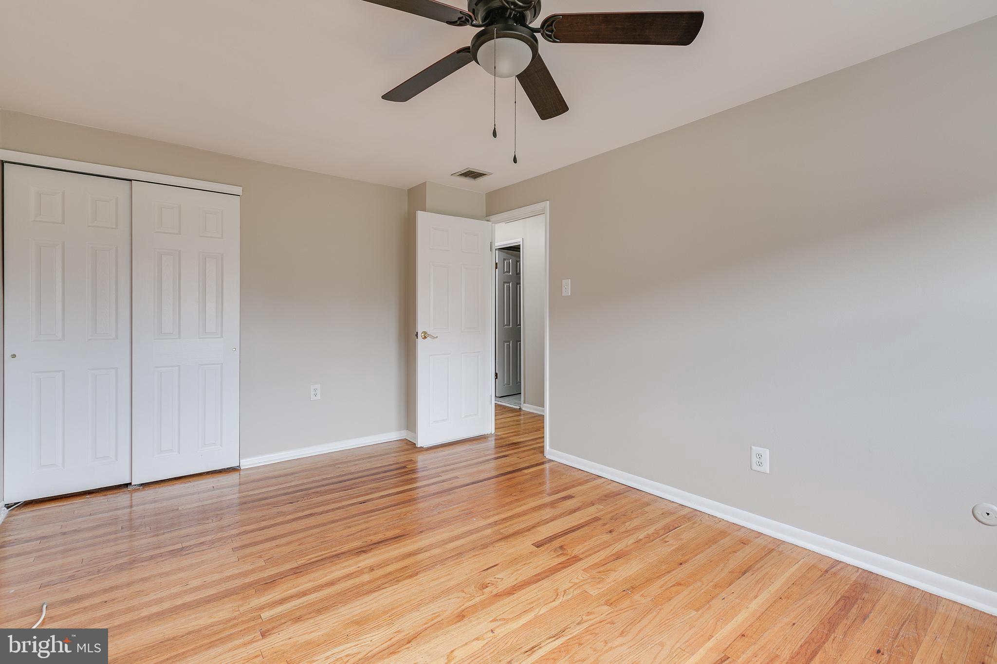 10910 East Keswick Road Philadelphia, PA 19154 - Photo 31 of 35 Bedroom