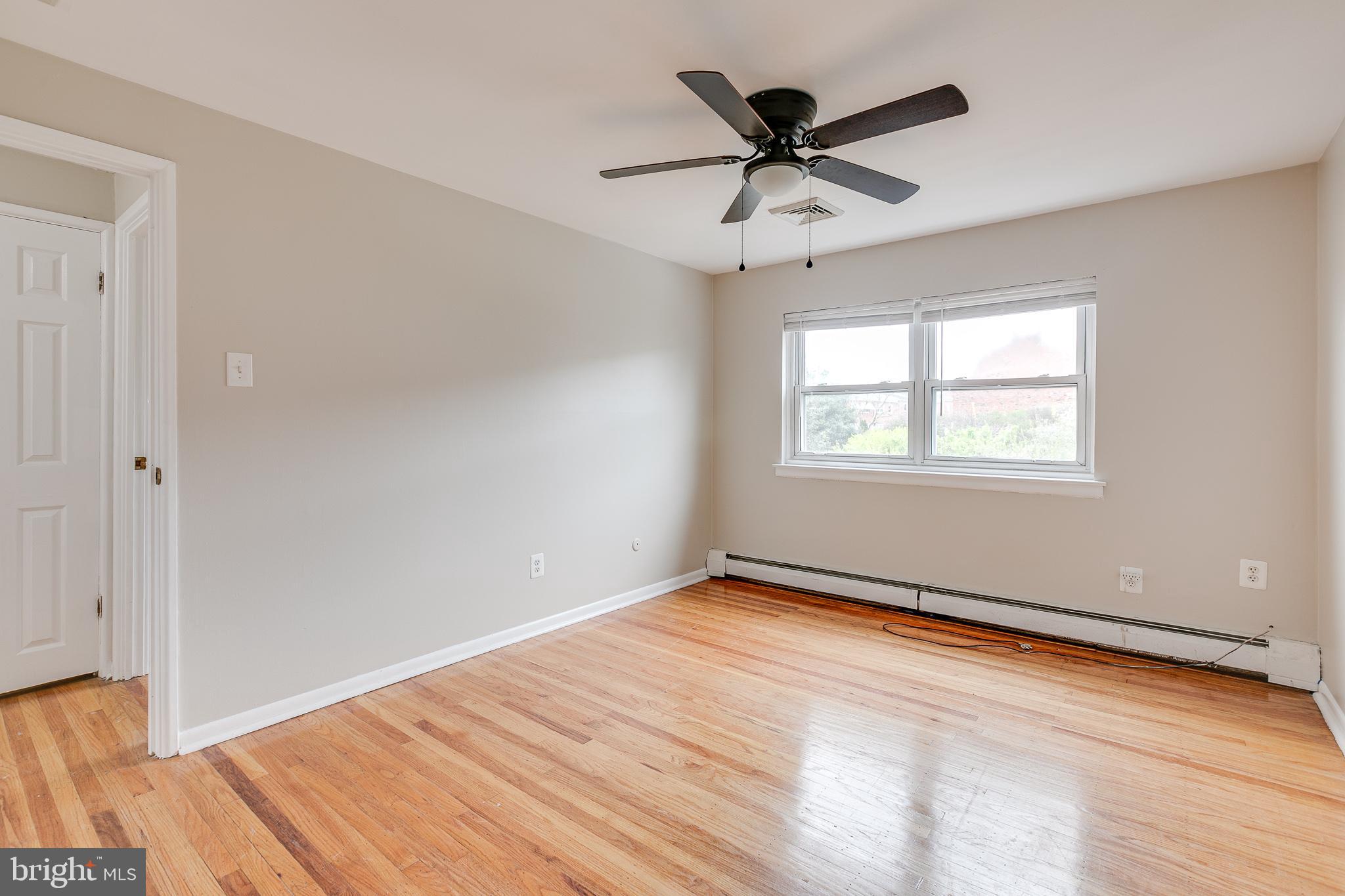 10910 East Keswick Road Philadelphia, PA 19154 - Photo 32 of 35 Bedroom