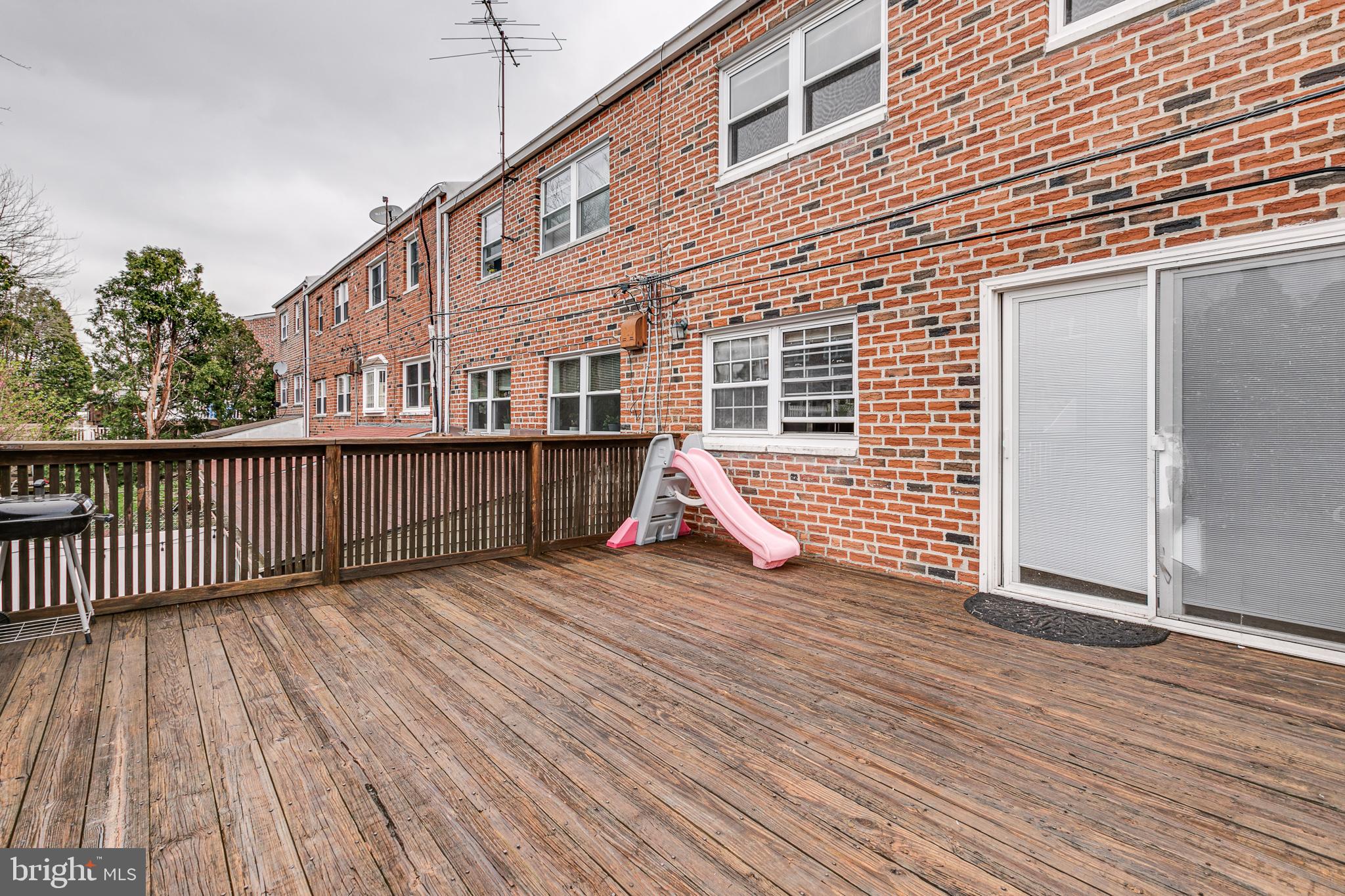 10910 East Keswick Road Philadelphia, PA 19154 - Photo 34 of 35 Rear Deck off Kitchen