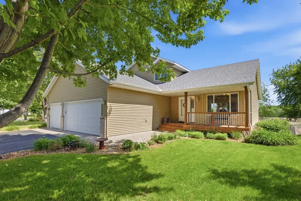 $405,000 | 1228 Leo Lane, Buffalo, MN 55313