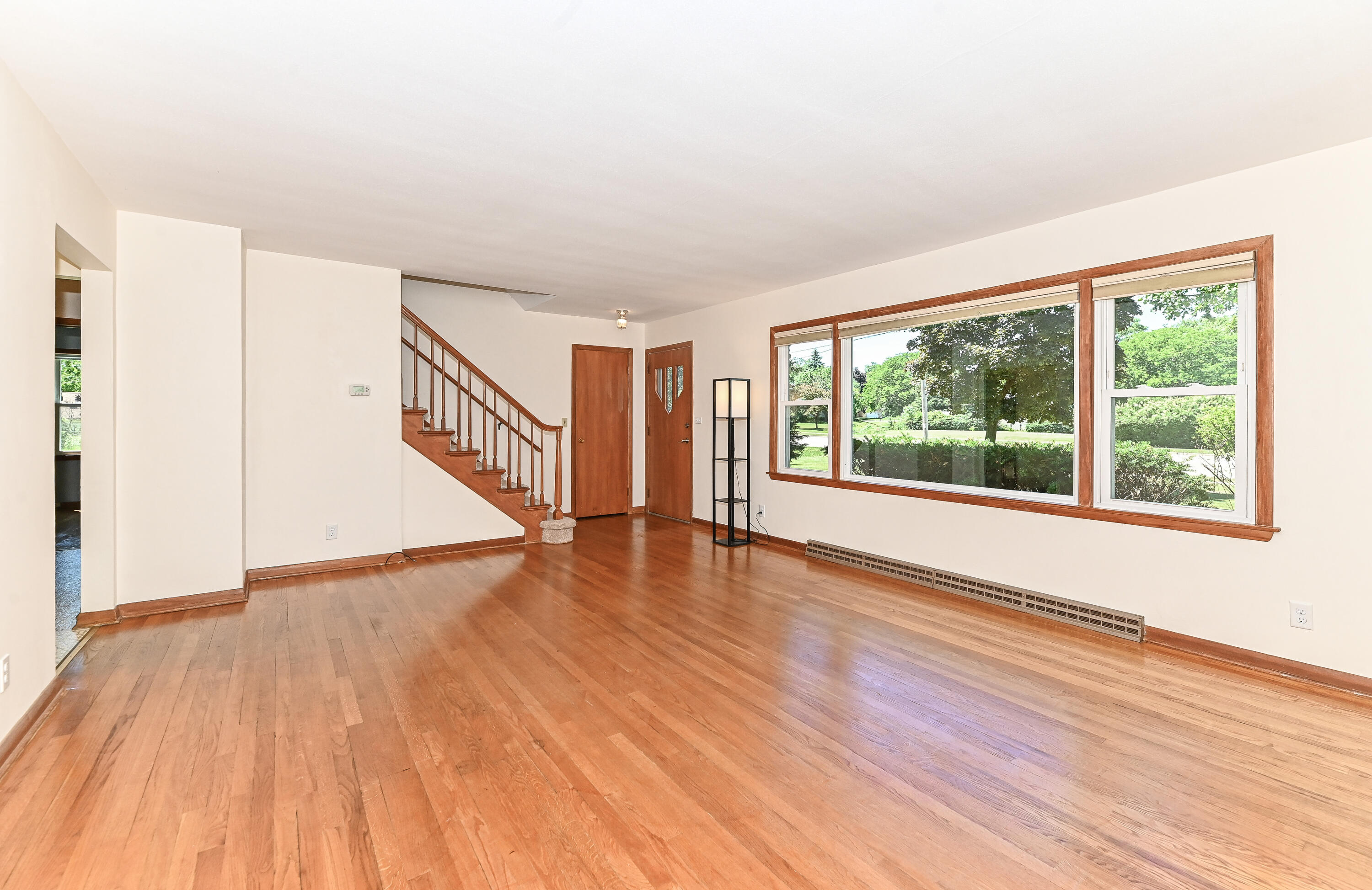 W156N8008 Pilgrim Road Menomonee Falls, WI 53051 - Photo 4 of 50 pilgrim-11