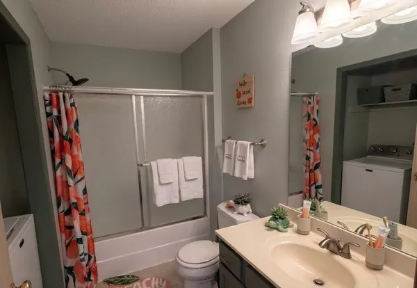 $199,500 | 1323 Southeast Lexington Avenue, Lee's Summit, MO 64081