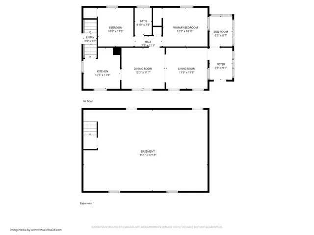 a black and white photo of a floor