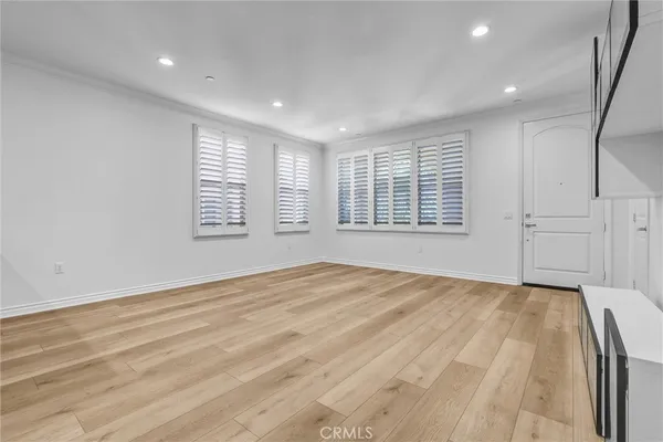 $3,888 | 130 Rose Arch, Irvine, CA 92620