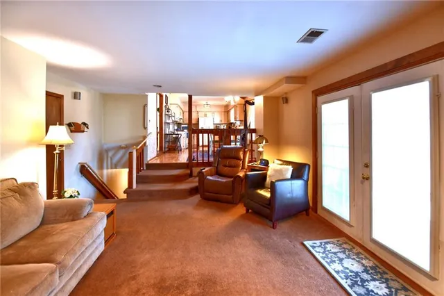 $325,000 | 822 South 57 Terrace, Kansas City, KS 66106