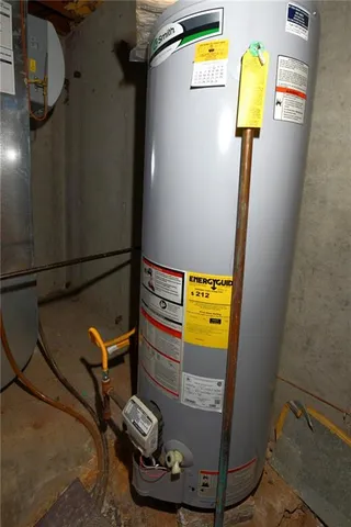 $325,000 | 822 South 57 Terrace, Kansas City, KS 66106