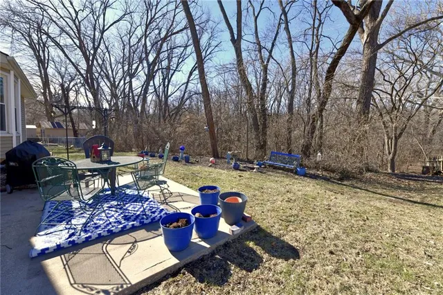 $325,000 | 822 South 57 Terrace, Kansas City, KS 66106