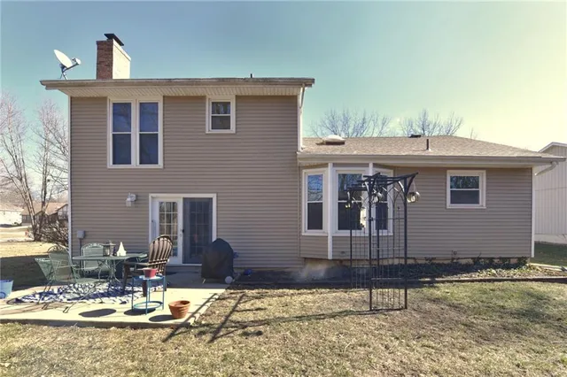 $325,000 | 822 South 57 Terrace, Kansas City, KS 66106