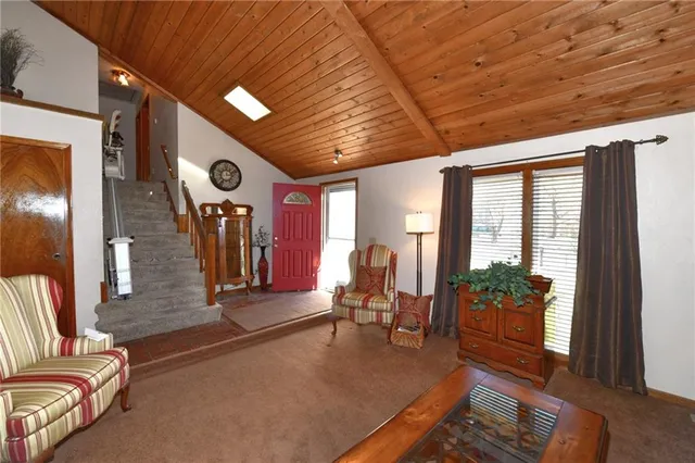 $325,000 | 822 South 57 Terrace, Kansas City, KS 66106