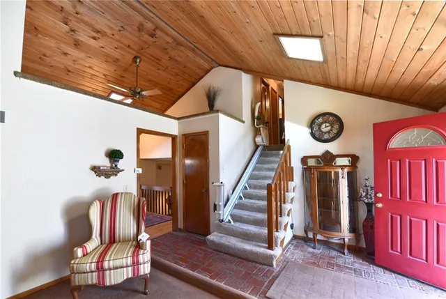 $325,000 | 822 South 57 Terrace, Kansas City, KS 66106