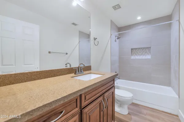 $2,900 | 1706 East Windsong Drive, Phoenix, AZ 85048