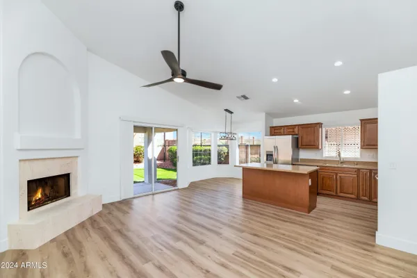 $2,900 | 1706 East Windsong Drive, Phoenix, AZ 85048