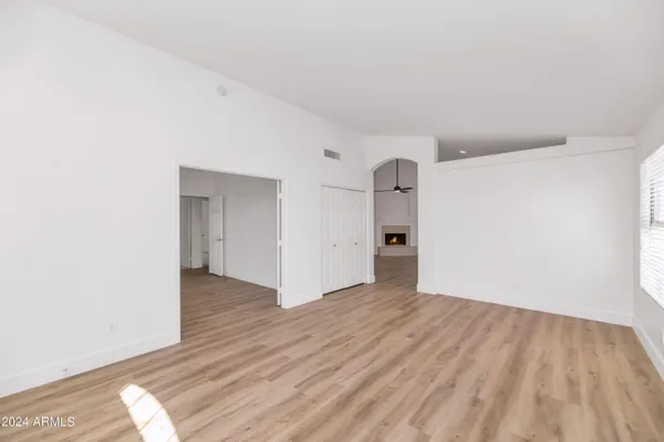 $2,900 | 1706 East Windsong Drive, Phoenix, AZ 85048