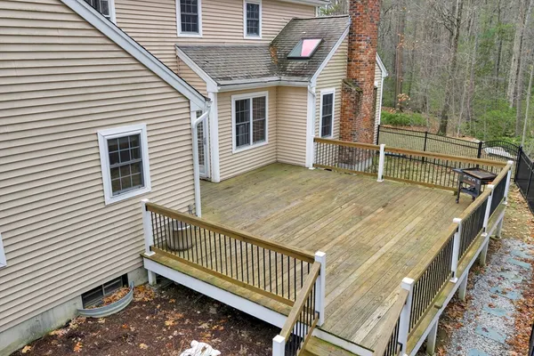 $749,900 | 24 Evergreen Lane, Sturbridge, MA 01518