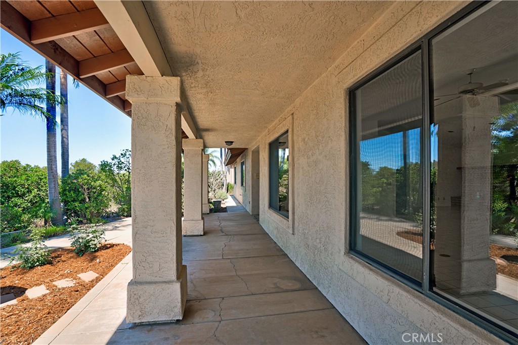 8258 Via Urner Way Bonsall, CA 92003 - Photo 6 of 49
