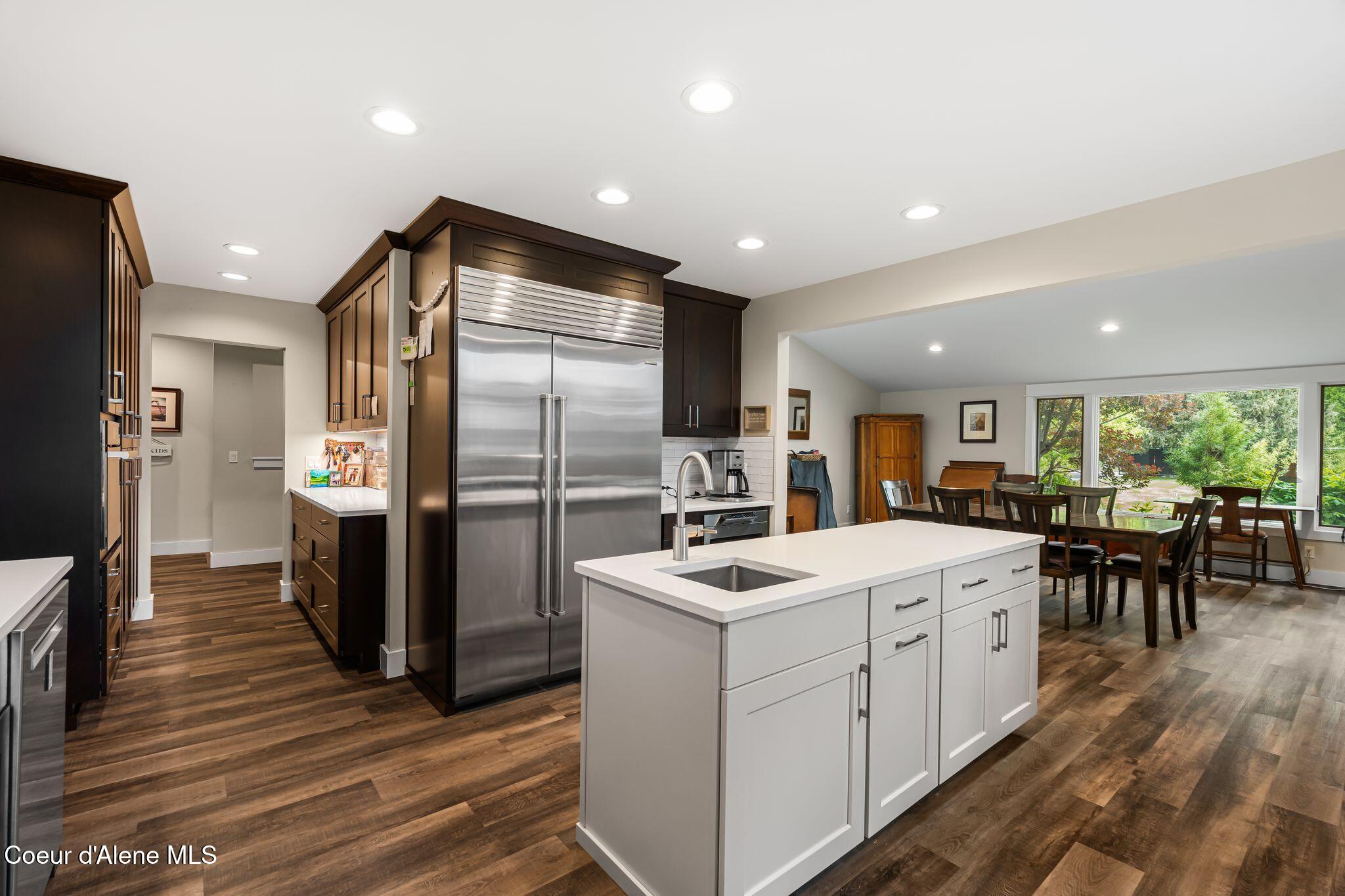 207 Birch Banks Road Sagle, ID 83860 - Photo 17 of 86 Kitchen