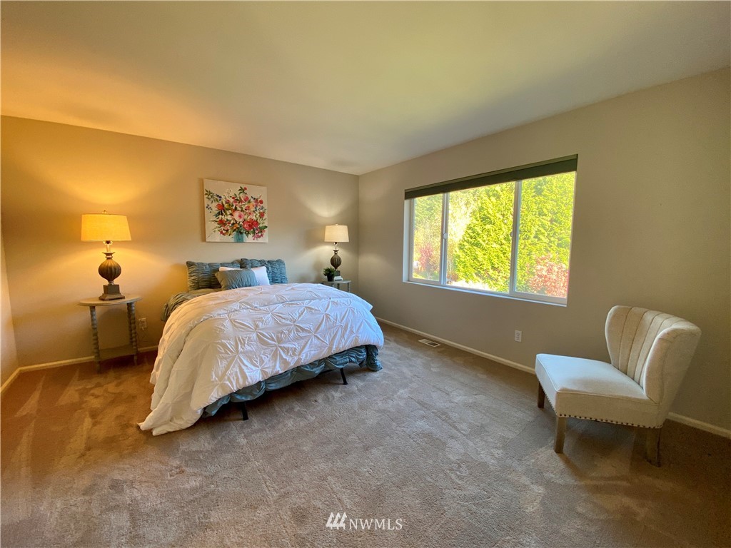 27524 Maple Ridge Way Southeast Maple Valley, WA 98038 - Photo 16 of 29