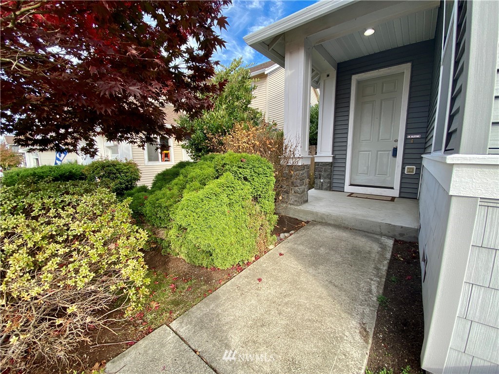 27524 Maple Ridge Way Southeast Maple Valley, WA 98038 - Photo 3 of 29