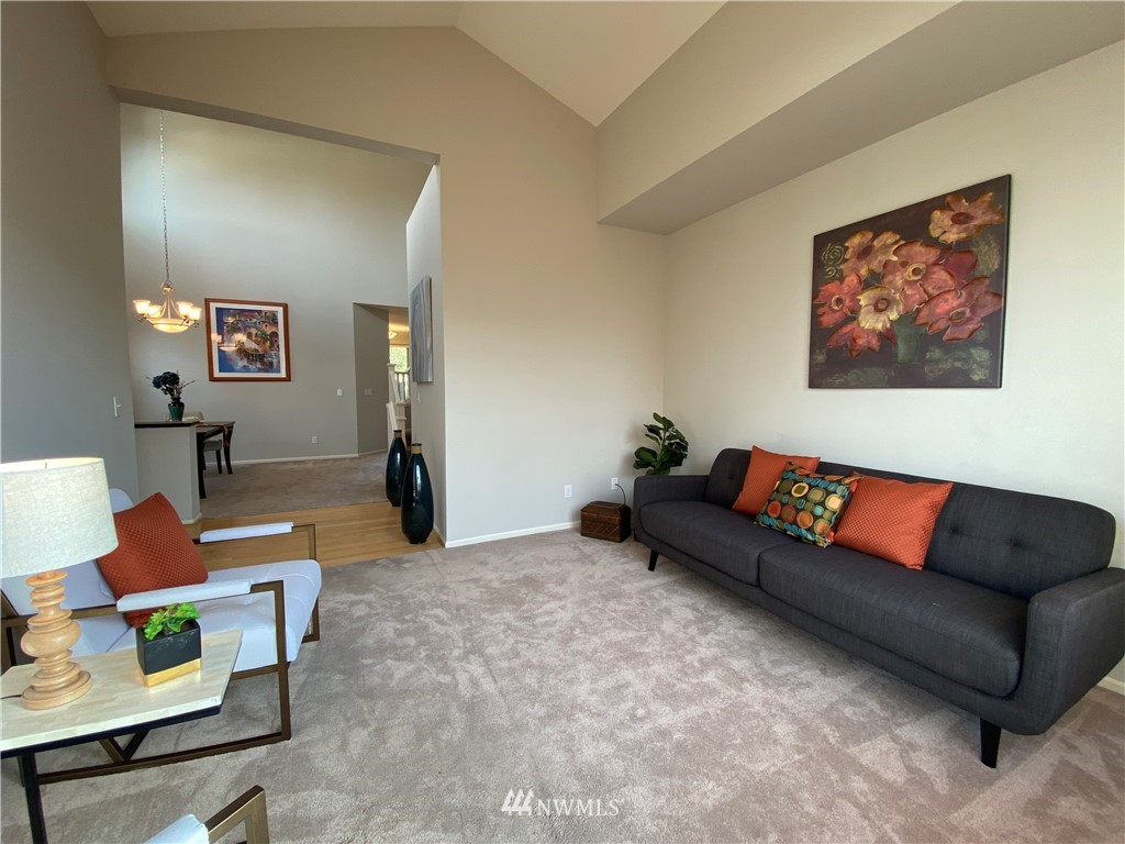 27524 Maple Ridge Way Southeast Maple Valley, WA 98038 - Photo 6 of 29