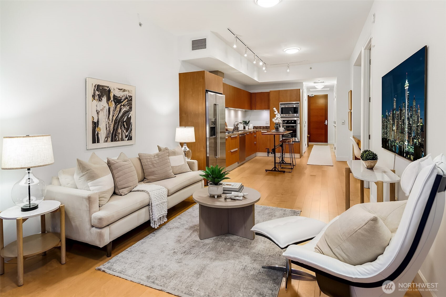 1920 4th Avenue, Unit 1807 Seattle, WA 98101 - Photo 14 of 38