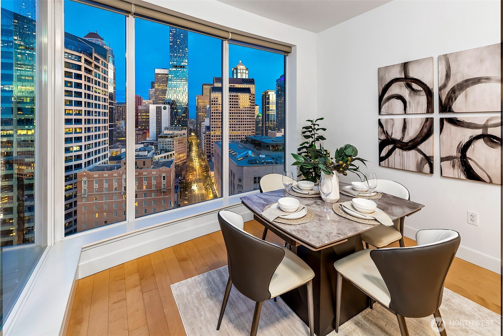 1920 4th Avenue, Unit 1807 Seattle, WA 98101 - Photo 4 of 38