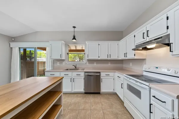 $1,800 | 659 Coral Harbor, San Antonio, TX 78251