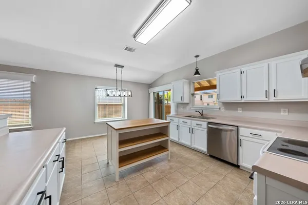 $1,800 | 659 Coral Harbor, San Antonio, TX 78251