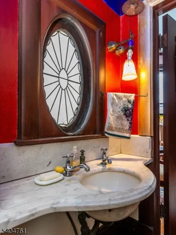 $999,000 | 20 Prospect Terrace, Montclair, NJ 07042