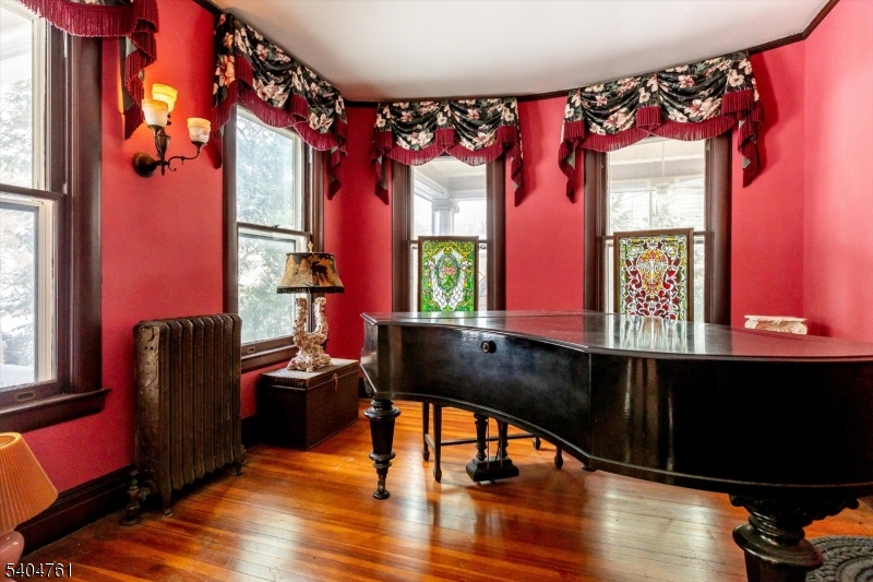 20 Prospect Terrace Montclair, NJ 07042 - Photo 4 of 50