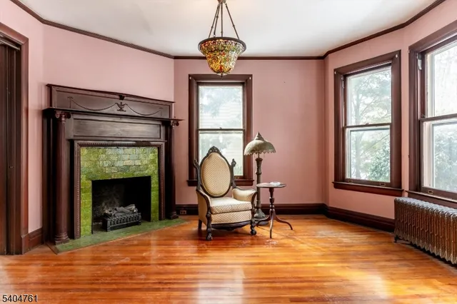 $999,000 | 20 Prospect Terrace, Montclair, NJ 07042